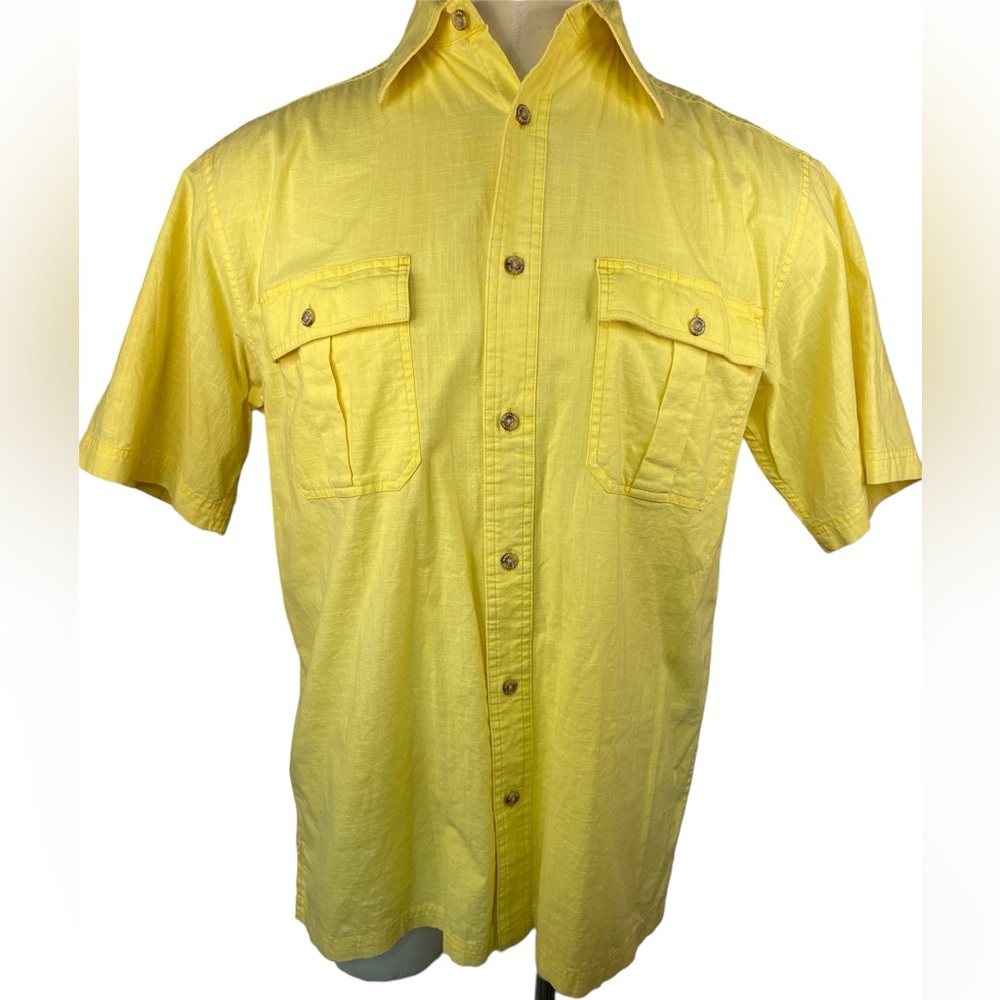 Magellan Sportswear Short Sleeve Button Up Shirt Men’s Medium